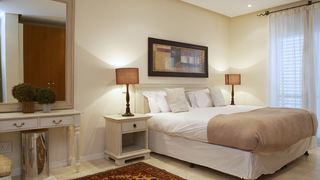 Altmore | Accommodation V & A Waterfront