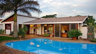 Pearce Place B&B | Southport Accommodation