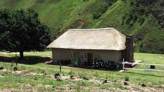 The Chalet | Accommodation Hlatimba