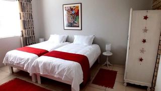 Our Nest | Accommodation Kleinmond