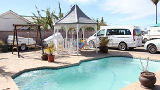 Three Trees Guest House - Southernwood | Accommodation Southernwood