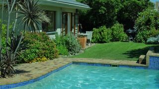 Wave Cottage | Bloubergrant Self-catering