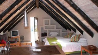 Friend's Goodwill Loft | Paternoster Accommodation