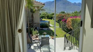 At Sea Cottage | Hout Bay Accommodation