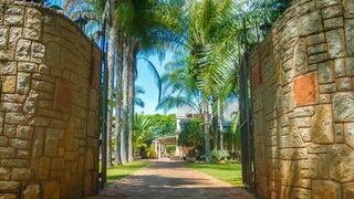 Ndlovukazi Bulawayo Villa | Kumalo Accommodation