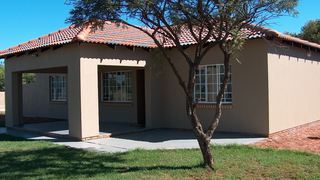 Mvumbi Guest House | Roodeplaat Accommodation
