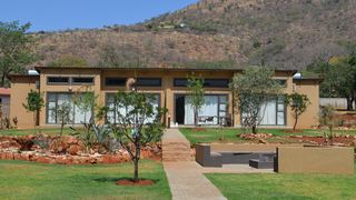 Manor Hills Guest Lodge | Accommodation Rustenburg