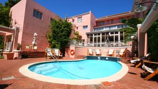 Lady Hamilton Hotel | Gardens Accommodation