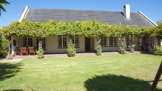 Old Kendal | Diep River Self-catering