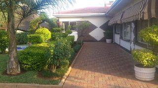 Padandaro Guest House | Accommodation Bulawayo