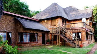 Hartbeespoortdam Lodge | Accommodation Kosmos