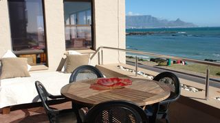 Big Bay House | Bloubergstrand Accommodation