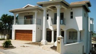 Ayer Rock | Accommodation KwaDukuza-Stanger