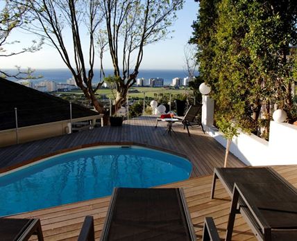 121 Ocean View Drive Studio Apartment
