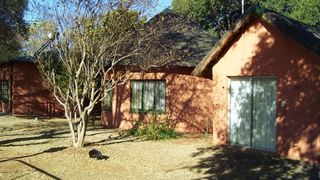 Africa Unplugged Guest Lodge | Accommodation Zeerust