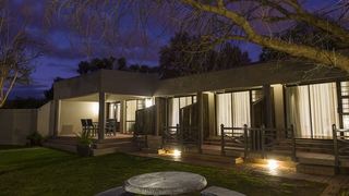 The Suburban | Accommodation Dan Pienaar