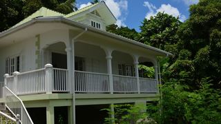 Petit Baie Chalets | Anse Aux Pins Accommodation
