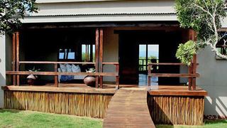 Royal Jozini Sweet Thorn Lodge | Lavumisa Accommodation