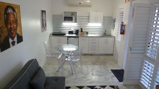 20 On Dixton | Accommodation Mowbray