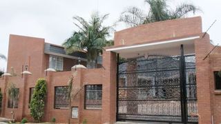 Helenique Guest House | Bedfordview Accommodation