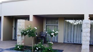 Acacia Lodge | Fichardt Park Accommodation
