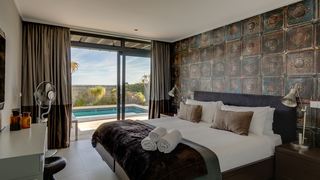 Hely Horizon | Camps Bay Self-catering