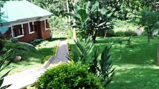 Themi Valley Guest House | Accommodation Arusha