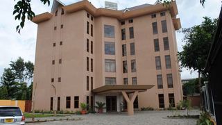4JS Hotel and Tours | Hotels Sakina