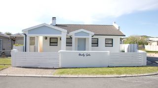 Pearly Gates | Pearly Beach Accommodation