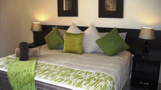 JayBay House | Central Jeffreys Bay Accommodation