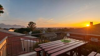 Sunset View | Heldervue Self-catering