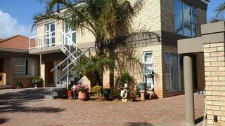 Abby's Guesthouse | Accommodation Summerstrand