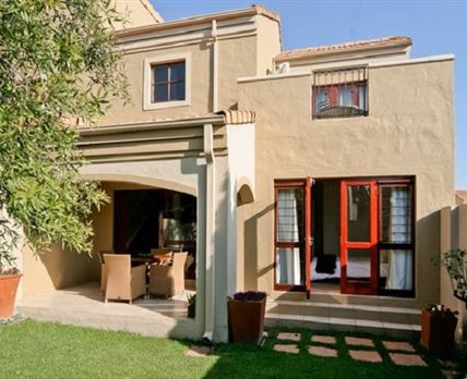 Lonehill Village Estate, No 301
