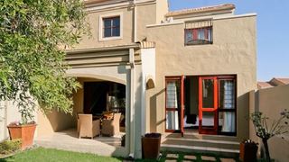 Lonehill Village Estate, No 301 | Accommodation Lonehill