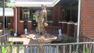 B Cubed Guesthouse | Southport Accommodation