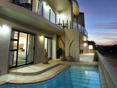 Bar-t-nique Guest House | Accommodation Linkside (Mossel Bay)