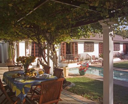 3 Palms Luxury Cottage