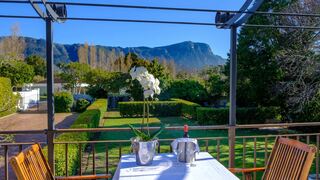 White Lodge Guest House | Constantia Accommodation
