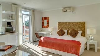 Oxford House | Green Point Self-catering