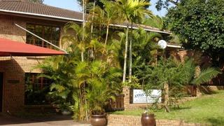 Annas Bed & Breakfast | Accommodation St Lucia
