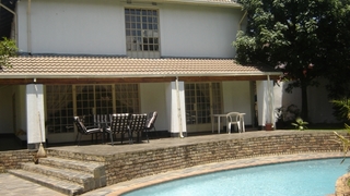 Amadeus Guest House | Accommodation Brooklyn