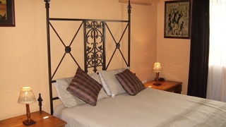 Whalers B&B | Hermanus Accommodation
