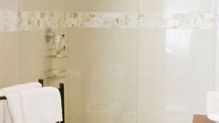 The Tides Inn | Accommodation Brighton Beach