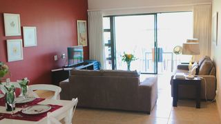 The Crimson Sunbird | Accommodation Pennington