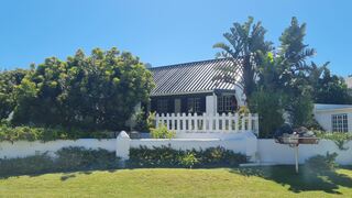 Millwood Cottage | Kaysers Beach Self-catering
