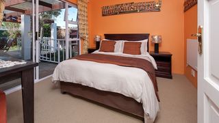 Brown Jug | Accommodation Eastcliff
