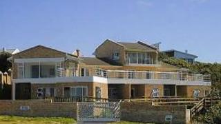 Kelly's Beachfront Apartments | Port Alfred Accommodation