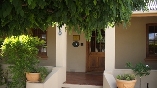 Guesthouse LaRachelle | Swellendam Accommodation
