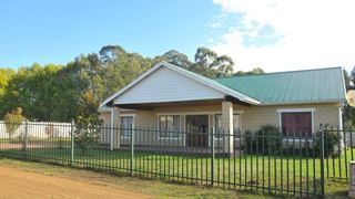 Himeville Heath | Himeville Accommodation