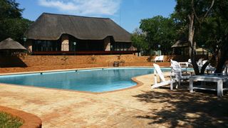 Kumbagana Game Lodge | Buffelspoort Accommodation